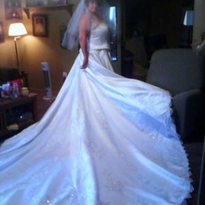 Meet your Posher, Sharom